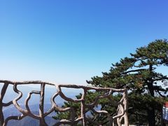 -罗田薄刀峰风景区