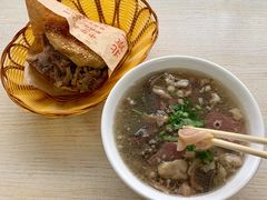 -洪峰浩老北京烧饼夹肉(角门路店)