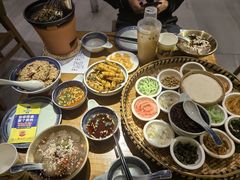 -包整·丝娃娃(一览甲秀楼风景店)