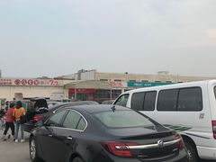 -家乐福(川沙店)
