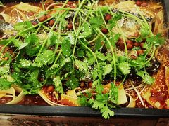炭烤海鲈鱼-東豫狼鲜货烧烤. 碳火烤鱼. 小龙虾(上海首店)