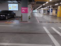 -宜家家居（上海徐汇商场店）-停车场