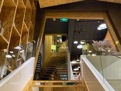 -新华里咖啡书吧(新华书店小寨店)