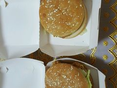 -肯德基(中纬店)