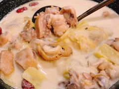 榴莲鸡煲-朕悦鹧鸪饭私房菜