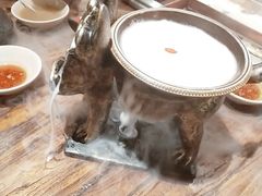 -老牌坊云南鱼豆花火锅(爱建店)