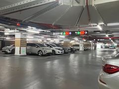 -北外滩来福士办公楼西塔-地下停车场