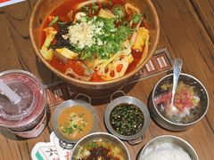 -成都你六姐·牛肉冒菜(信泰中心商场店)