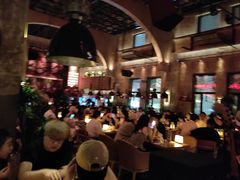 -FOUR PLAY BAR