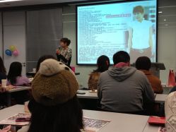 辛老师本人与背景介绍-上海彩妆秀摄影设计有限公司