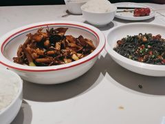 -峨嵋小镇·川菜(勒泰中心店)