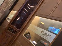 -爱碗亭·鲜炒湖南菜(壹城中心店)