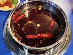 -马路边边麻辣烫(世纪金源店)