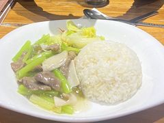 泡椒牛肉饭-小泉居(水坑尾店 )