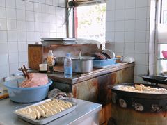 -黄阿姨锅贴大王(万航渡路店)