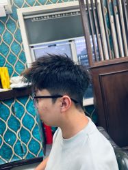 -贝勒爷专业男发
