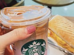 樱花初绽玛奇朵-星巴克(太原柳巷第一店)