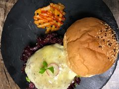 -HIGH FIVE哈福手工汉堡(桂林路店)