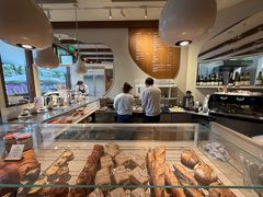 -VERIE BAKEHOUSE
