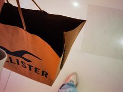 -Hollister(天环广场店)