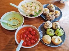 -鑫震源·苏式大虾生煎(山塘街店)