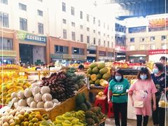 -三亚新鸿港水果一级批发市场