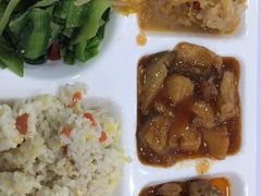 -宾朋海鲜特色美食餐厅·纯手工鲅鱼水饺(兴海路店)