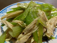 芹菜腐竹-老爆肚满五香烧牛羊肉