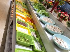 自助取餐区-泉福居酱骨头自助广场(南大街商业步行街店)