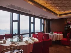 -景月阁空中食府(希尔顿酒店)