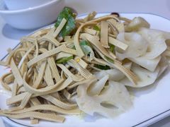 -鲁南仔·滕州炒鸡(经三路店)