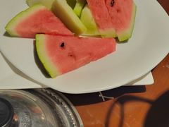 -君来湖滨饭店·玫瑰园