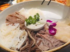 川门毛肚七绝-哥老官重庆美蛙鱼头(西湖银泰十一哥店)