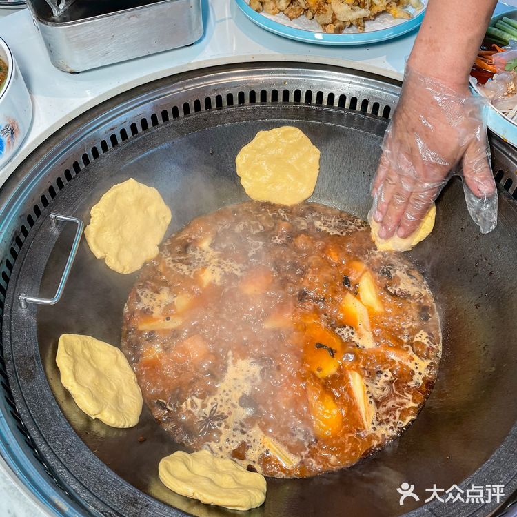 这顿铁锅炖大公鸡🍲放眼杭州也是相当炸裂!
