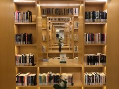 -漕河泾街道图书馆(漕河泾社区文化活动中心店)