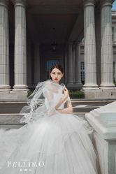 -派丽莫Pellimo原创设计婚纱品牌
