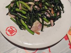 -肥肥虾庄·金牌油焖大虾(杨园滨江时代walk店)