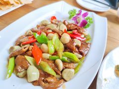 腊八蒜炒肥肠-闻道食府烙饼卷带鱼(原车耳营店原大觉寺店)