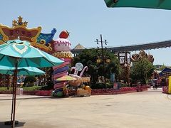 -七彩云南欢乐世界