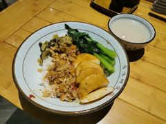 -狮头牌卤味研究所·卤味饭(花城汇南区店)