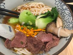 清炖牛肉粉-俏凤凰(美林M·LIVE天地东座店)