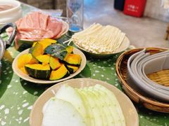 -五里关火锅(上海鑫耀·光环Live店)