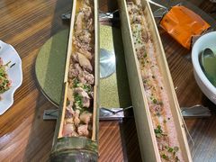 竹筒红葱头蒸鸡（半只）-九岭农庄·竹筒饭