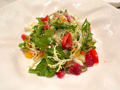 混合海鲜芝麻菜沙拉-福楼法餐厅FLO