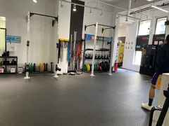 -汗水空间私教健身连锁(SM广场店)