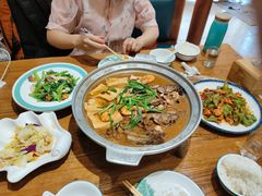 -东来菜馆•手抓海鲜家常菜•海鲜锅贴(鸽子窝店)