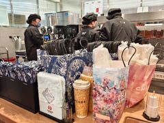 -霸王茶姬(上海静安大悦城店)