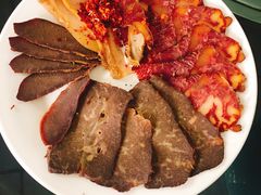 -周老三跷脚牛肉·全牛火锅(非遗传承店)