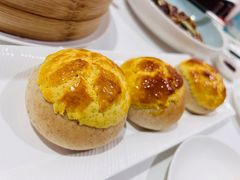 酥皮叉烧包-白天鹅宾馆-宏图府餐厅