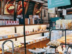 面包甜点陈列柜-天母蓝鸟西餐厅·烘焙蛋糕(十三碗店)